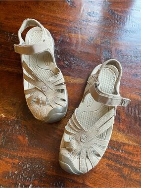 Keen Rose sandals women’s size 7.5 tan strappy adjustable hook and loop athletic